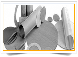 Spin filter pack made of several layers of woven wire cloth. These layers are bonded together at the edges where they are virtually free from pores. It prevents with great efficiency any horizontal melt leakage from the filter screen. Wire mesh disc, screen cylinder is widely used in plastic extruder and screen changer. Filter mesh belt is used in continuous screen changer for endless filtration .